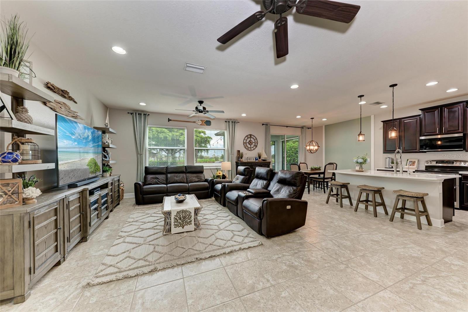 Image 11 of 62 For 8342 Nandina Drive