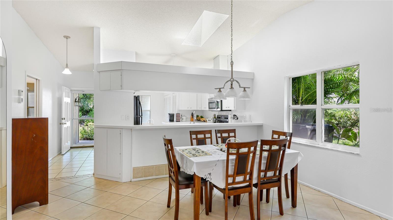 Image 13 of 31 For 5608 37th Street E
