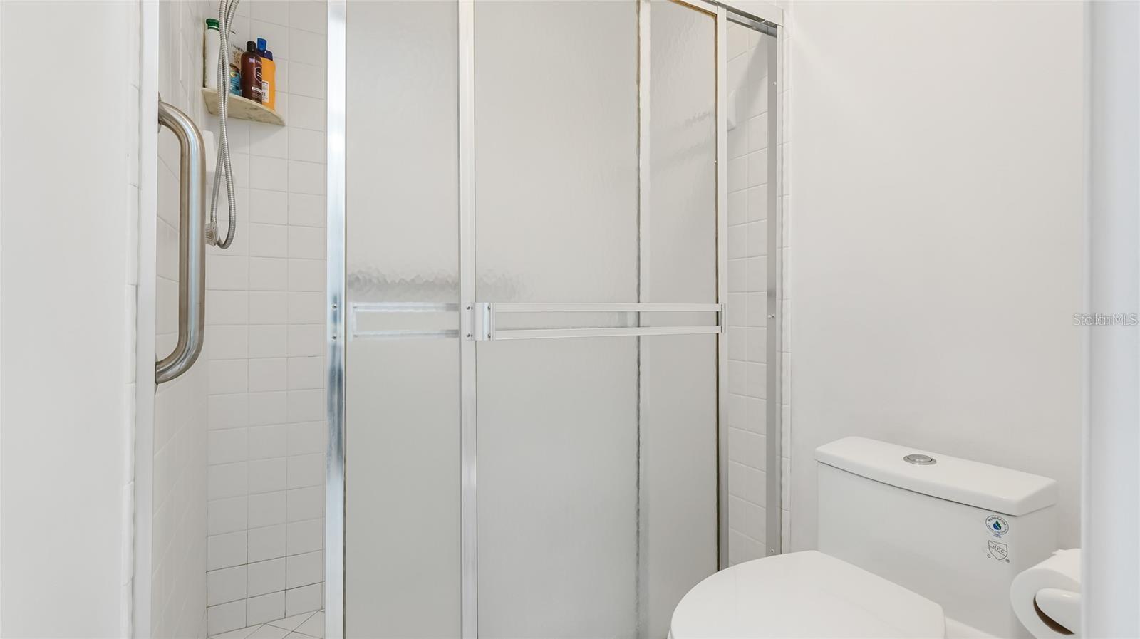 Image 21 of 31 For 5608 37th Street E