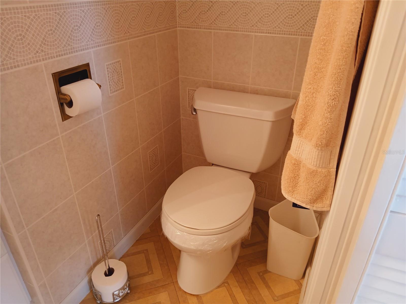 Image 34 of 71 For 5007 Boca Raton Avenue