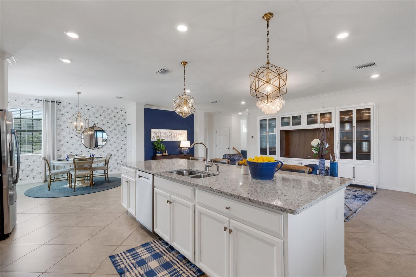 Image 9 of 54 For 17607 Gawthrop Drive 103