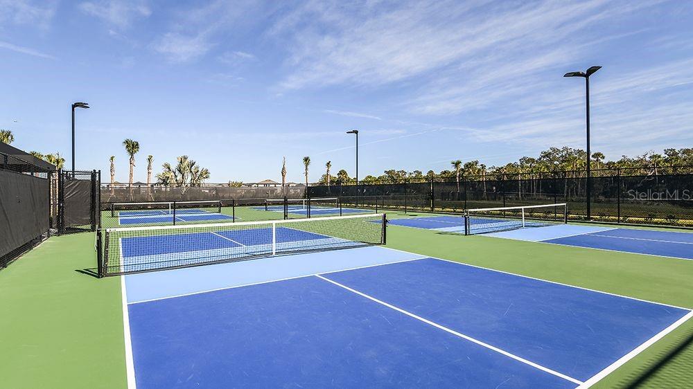 Image 46 of 61 For 7720 Blue Moon Run