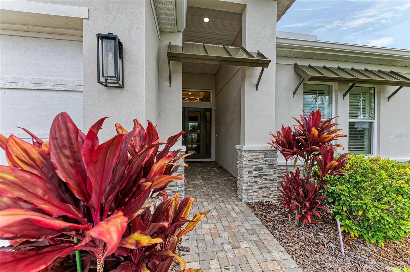 Image 7 of 82 For 990 Seascape Place