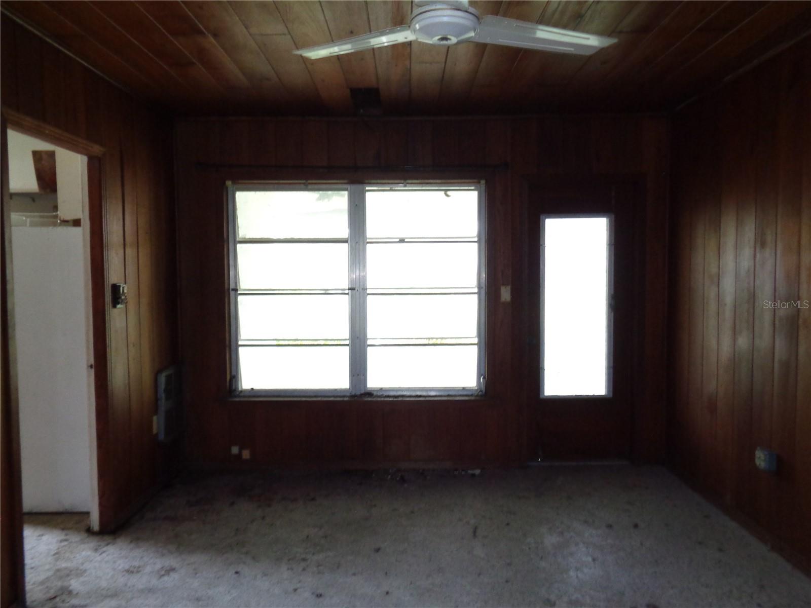 Image 30 of 30 For 111 Riverview Drive S