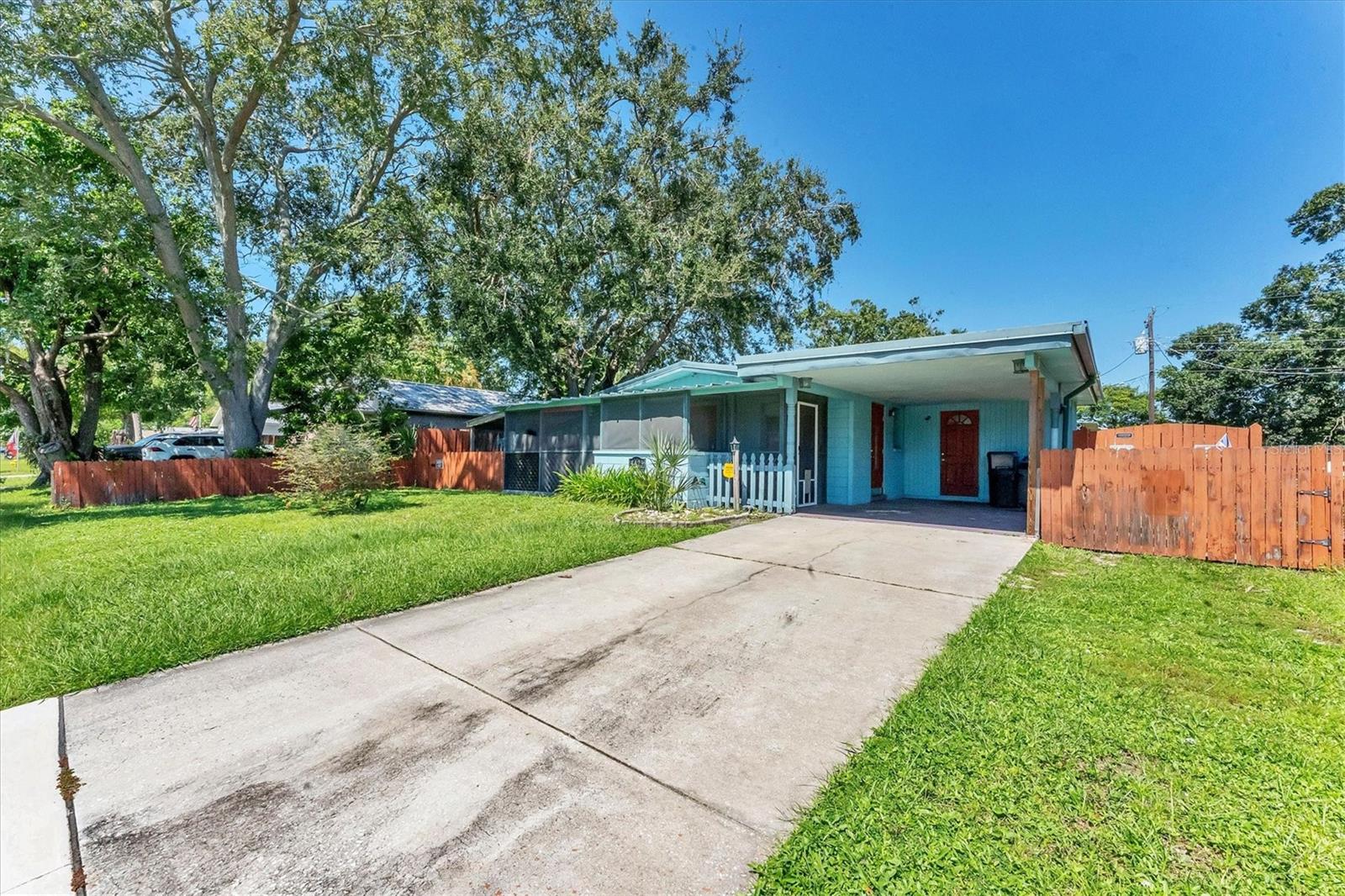 Image 2 of 30 For 4423 56th Avenue Terrace E