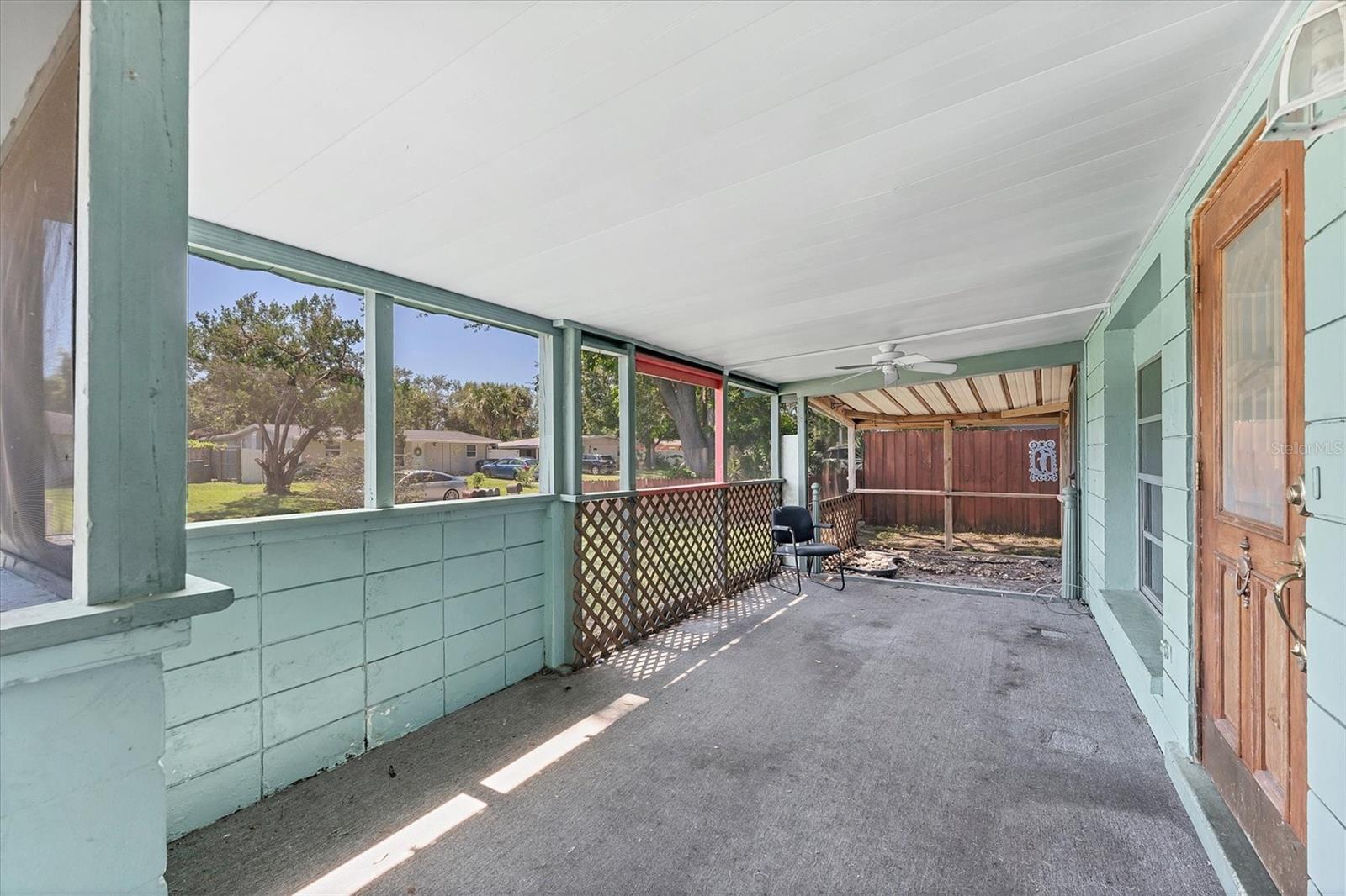 Image 21 of 30 For 4423 56th Avenue Terrace E