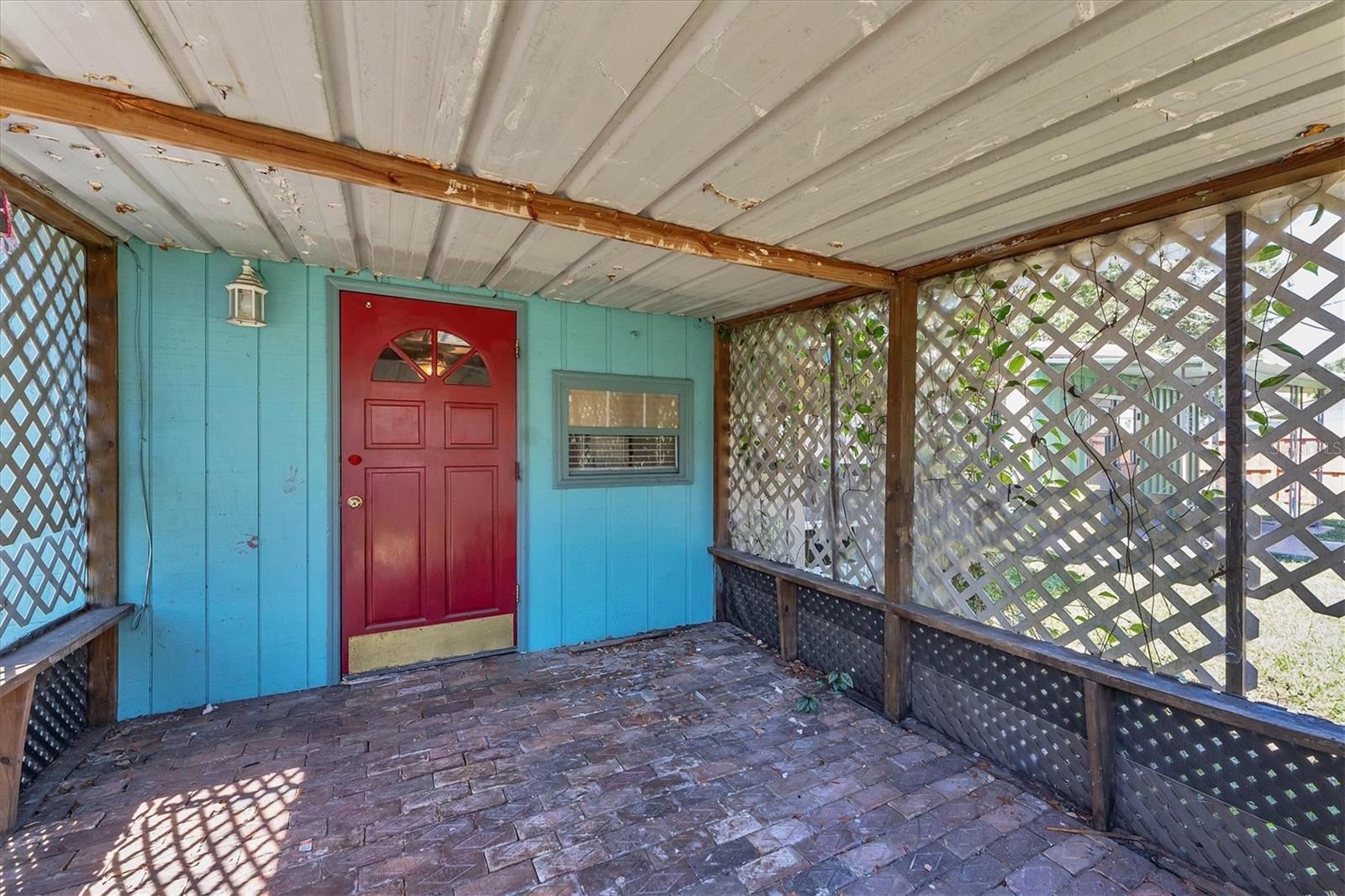 Image 4 of 30 For 4423 56th Avenue Terrace E