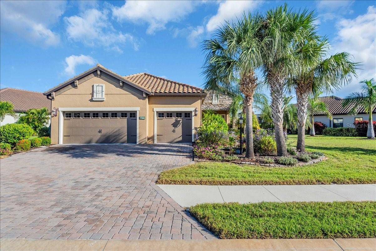 Image 3 of 72 For 26777 Weiskopf Drive