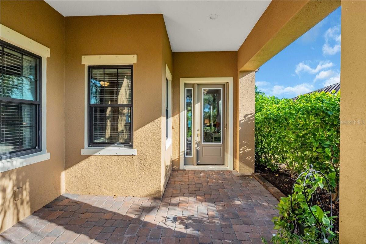Image 6 of 72 For 26777 Weiskopf Drive