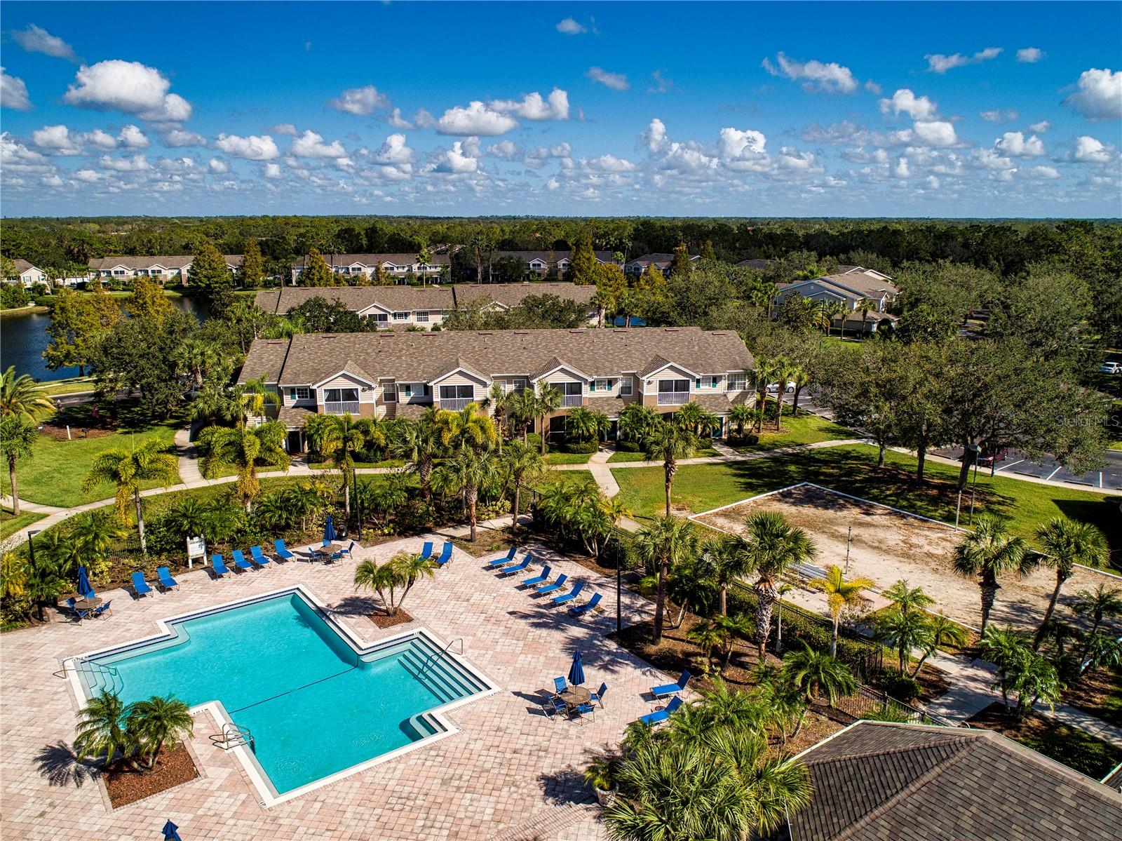 Image 20 of 35 For 8932 Manor Loop 104