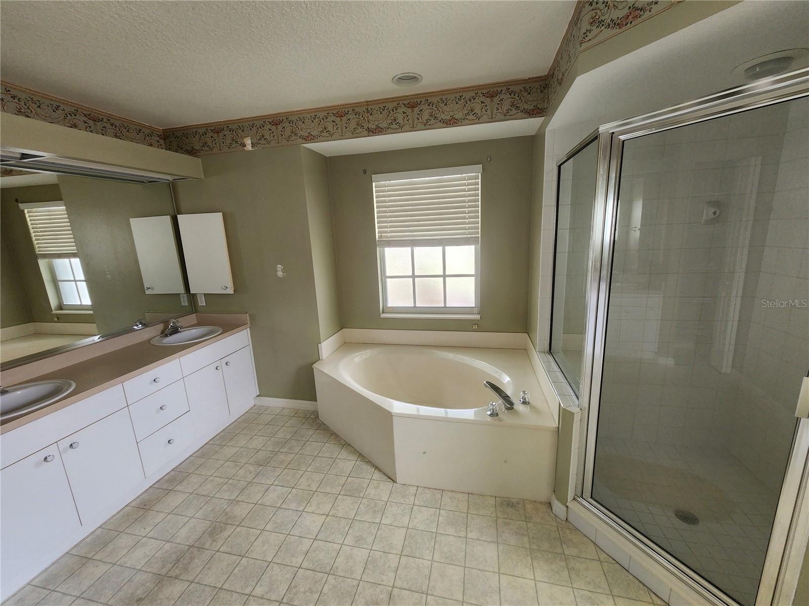 Image 11 of 14 For 6803 34th Avenue E