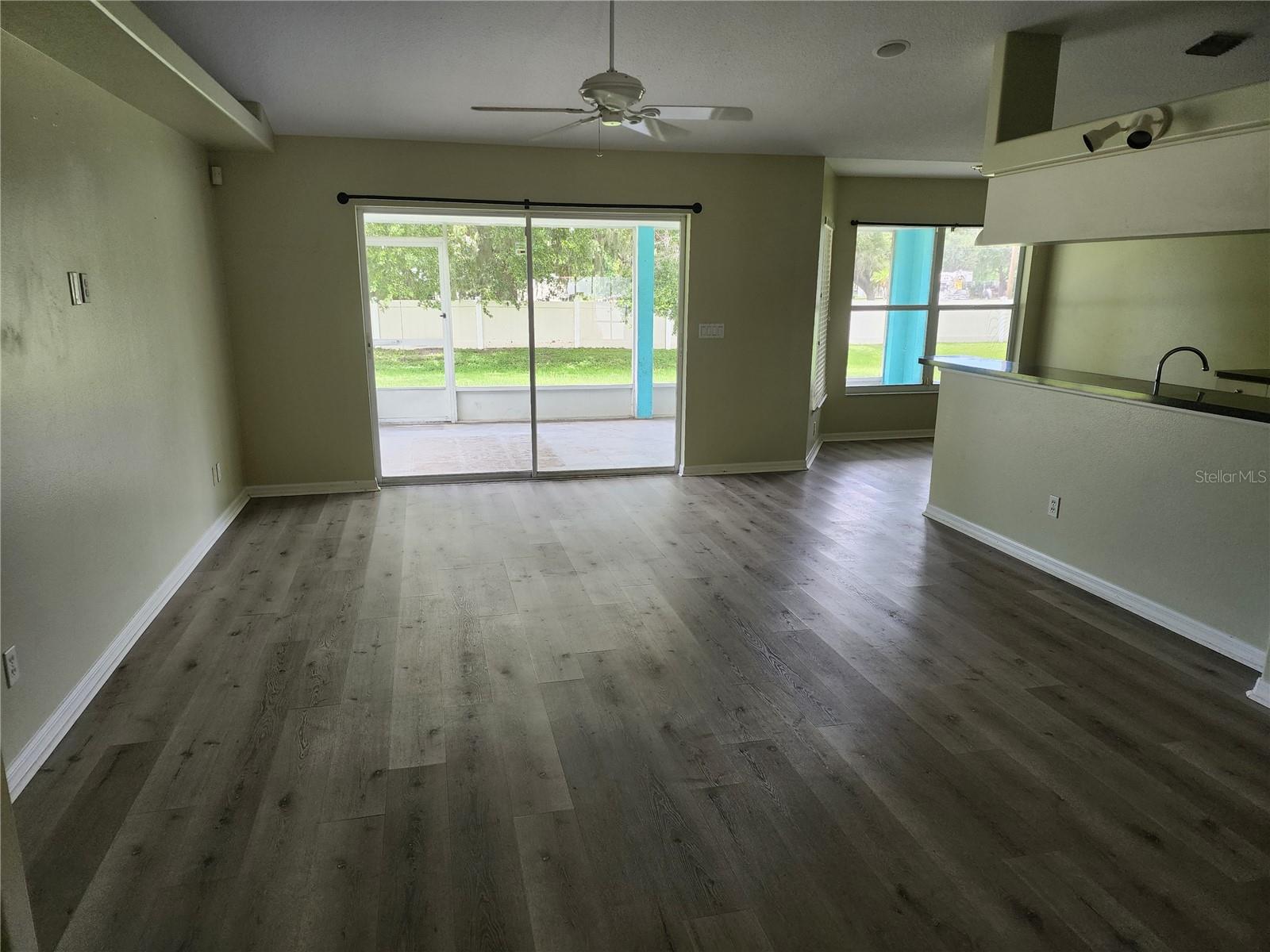 Image 6 of 14 For 6803 34th Avenue E