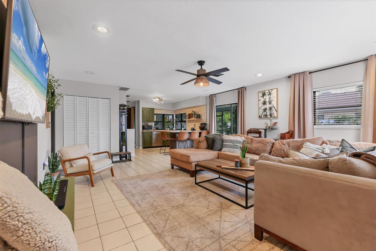 Image 22 of 42 For 7205 Alderwood Drive