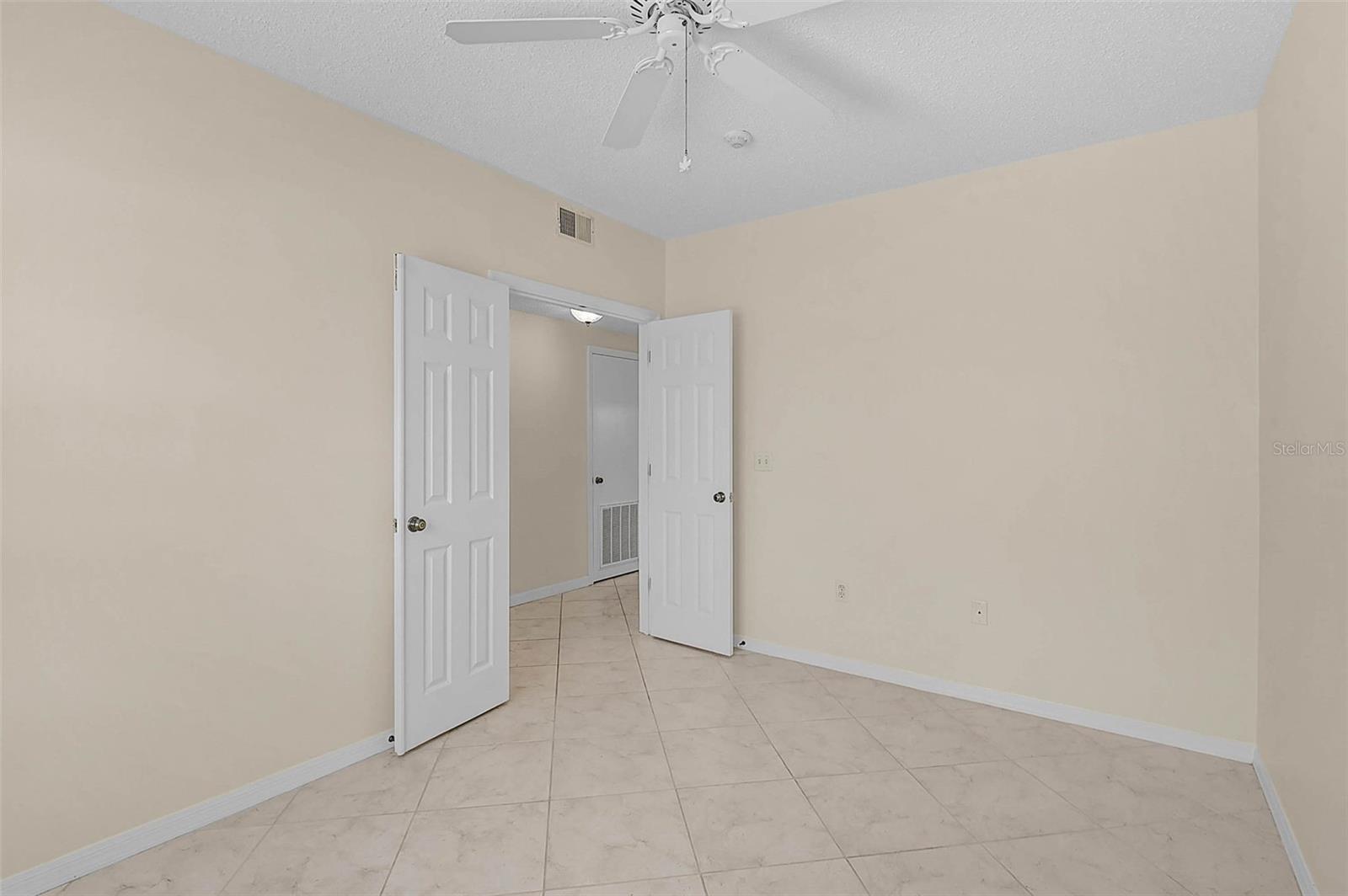 Image 13 of 38 For 4705 Sand Trap Street Circle E 106