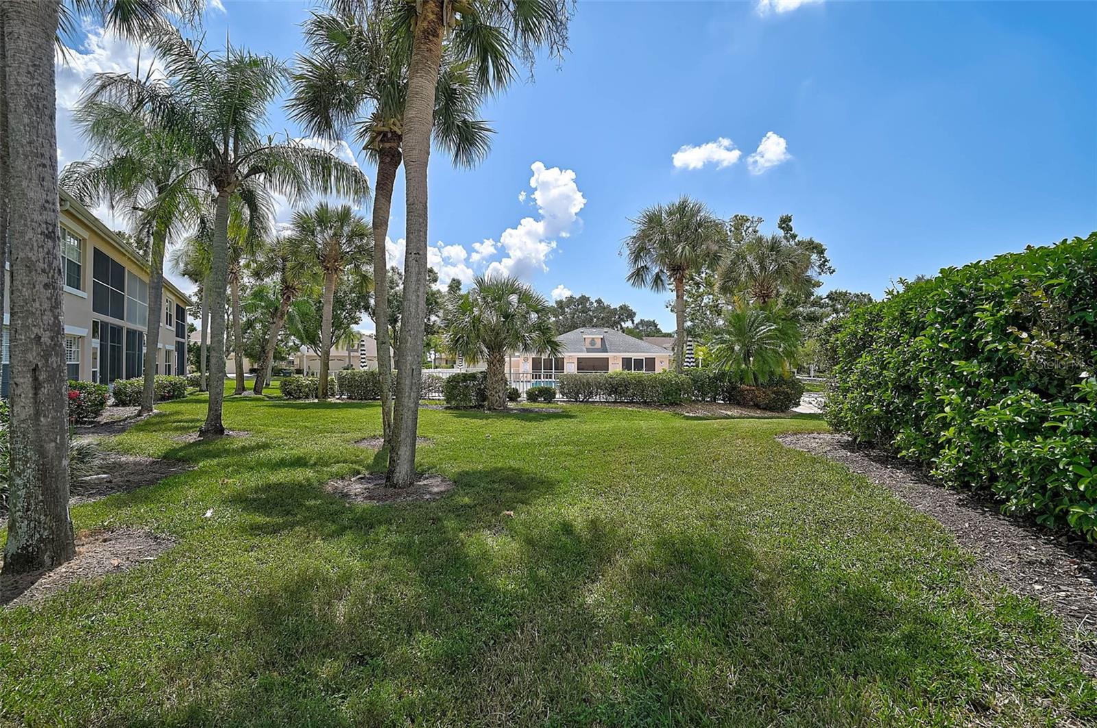 Image 30 of 38 For 4705 Sand Trap Street Circle E 106
