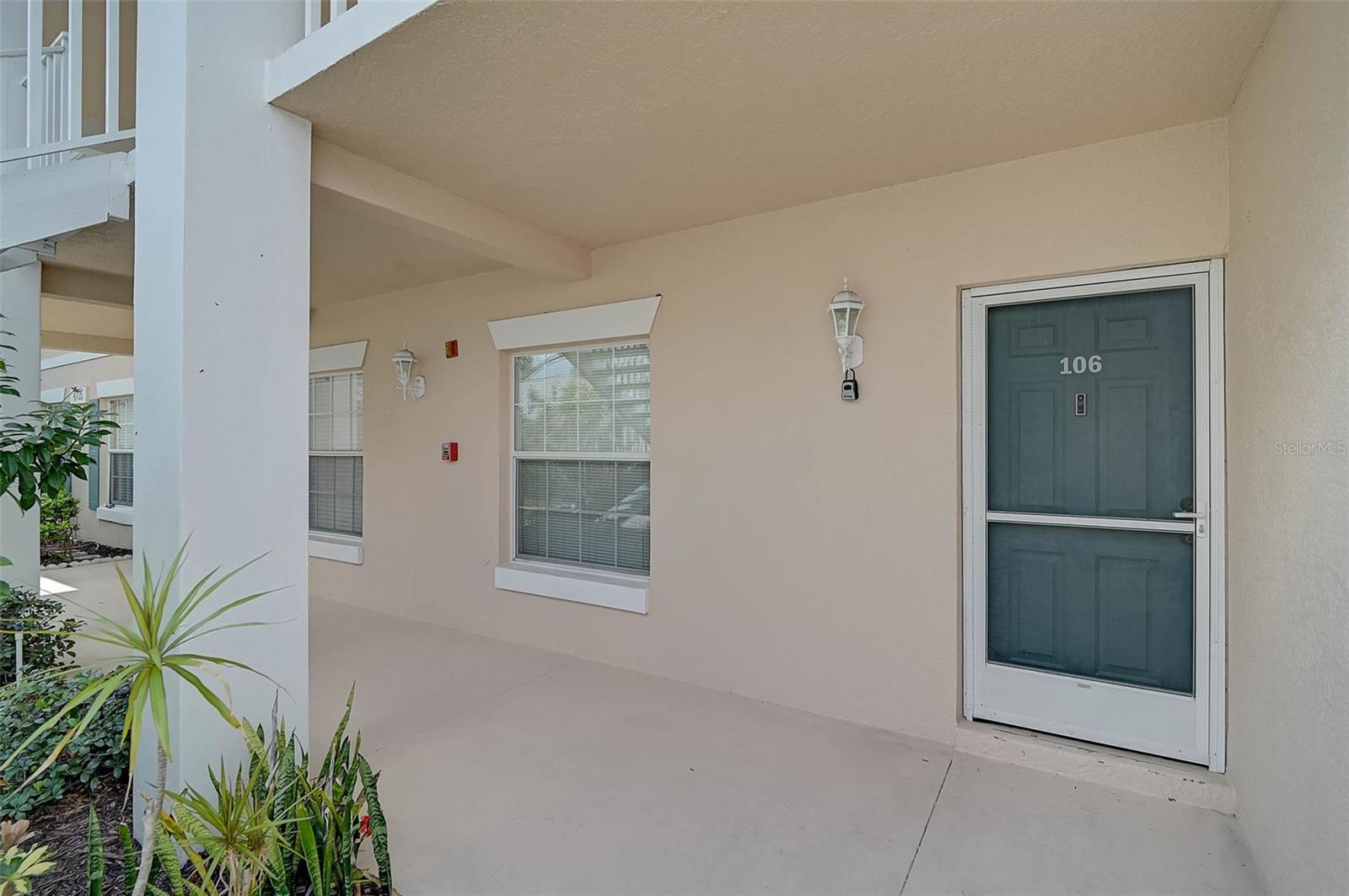 Image 4 of 38 For 4705 Sand Trap Street Circle E 106