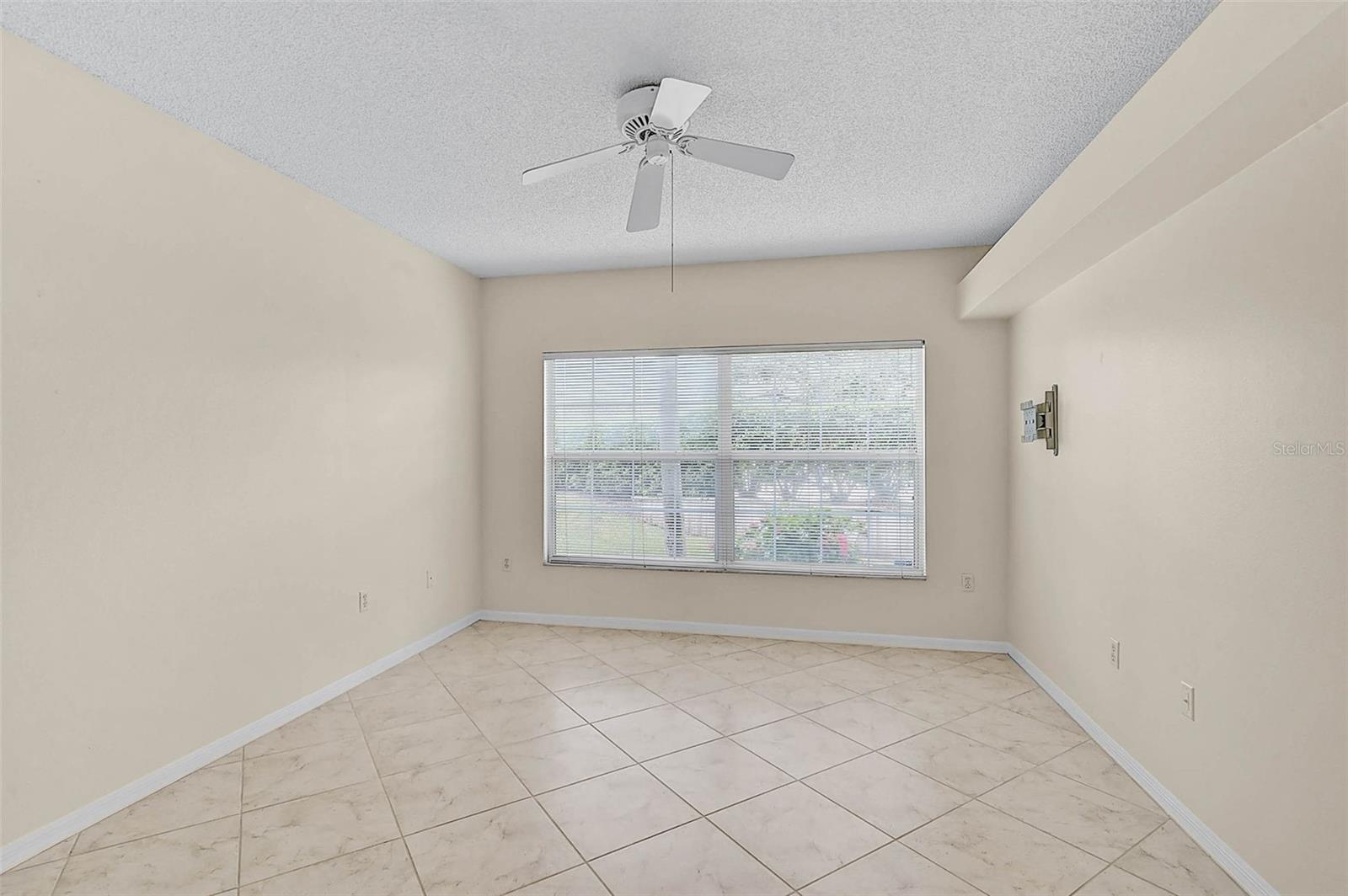 Image 6 of 38 For 4705 Sand Trap Street Circle E 106