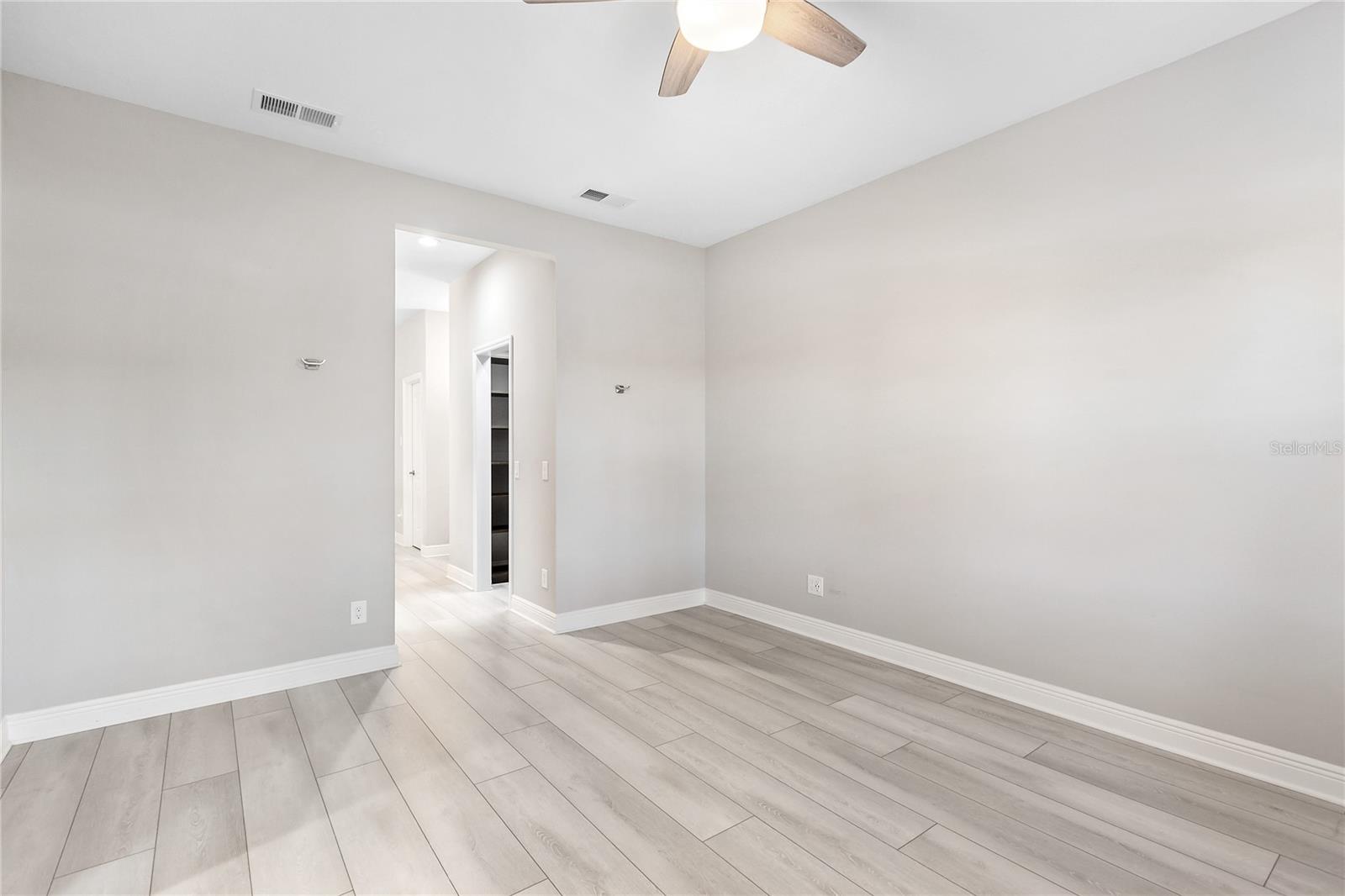 Image 19 of 50 For 8142 Miramar Way 8142