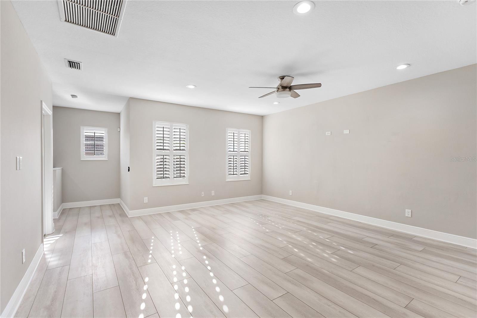 Image 27 of 50 For 8142 Miramar Way 8142