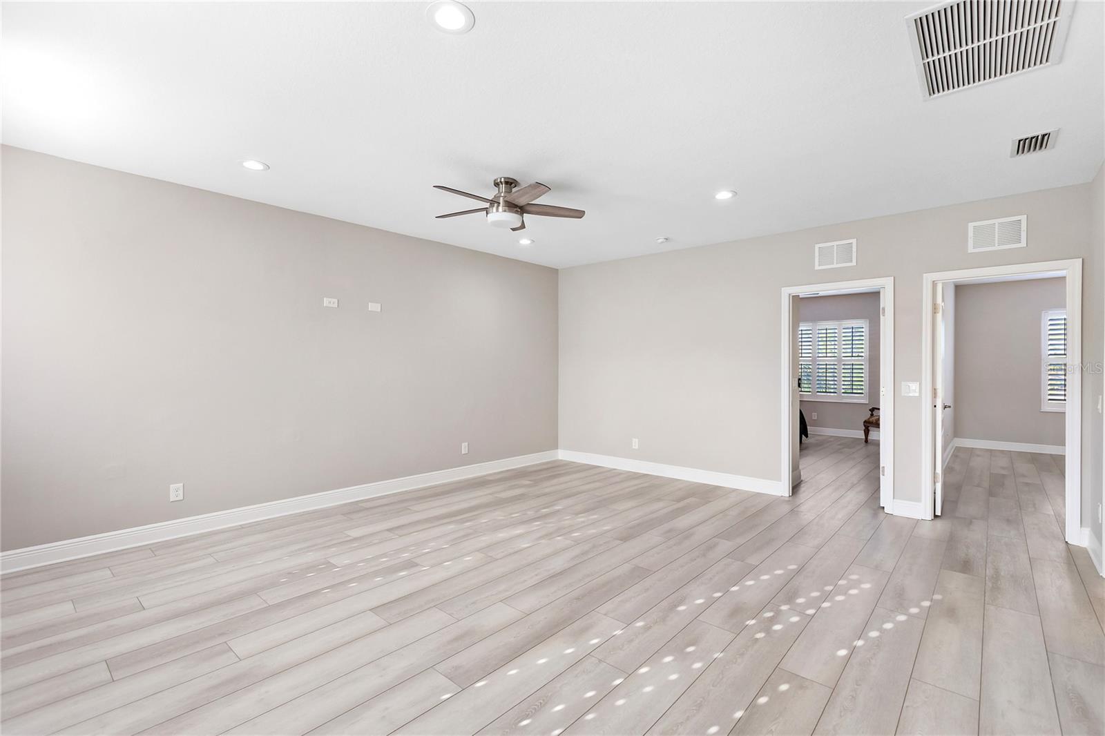 Image 32 of 50 For 8142 Miramar Way 8142
