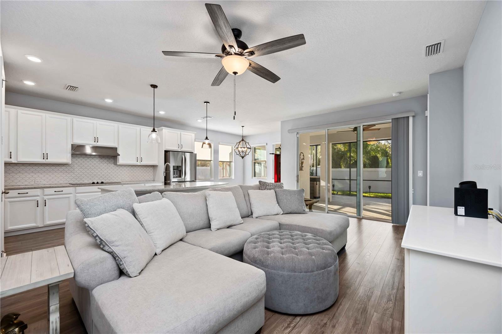 Image 11 of 65 For 3926 Sunshine Pine Avenue