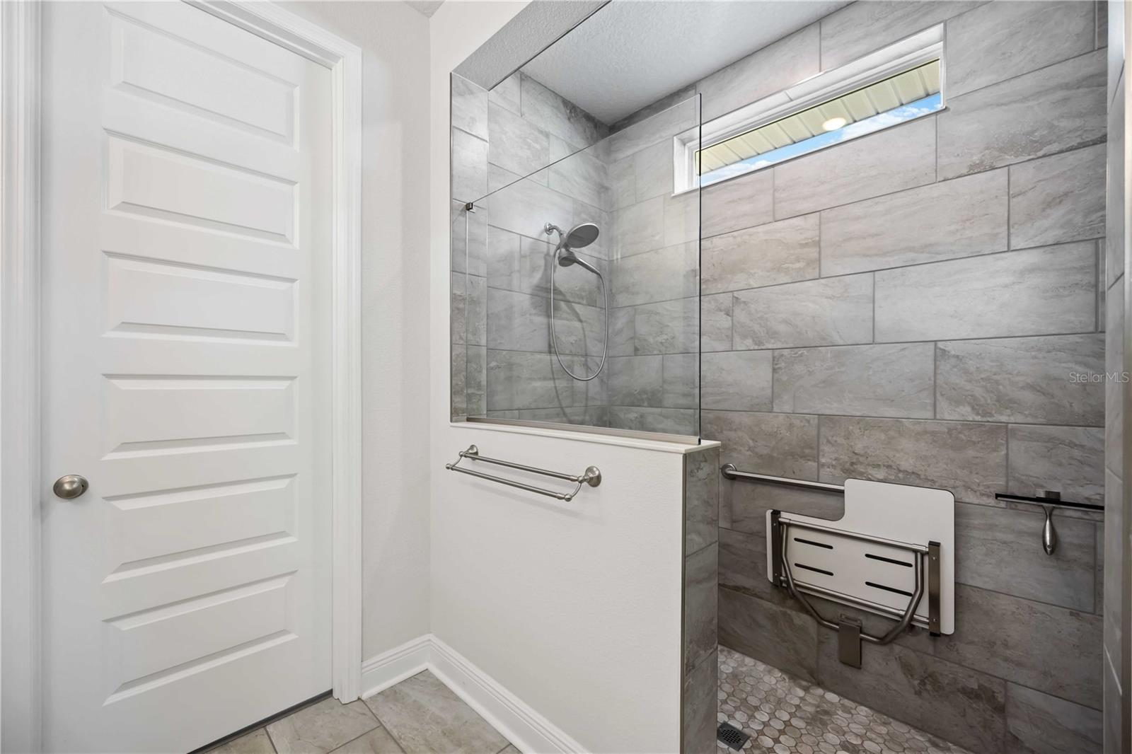 Image 28 of 65 For 3926 Sunshine Pine Avenue