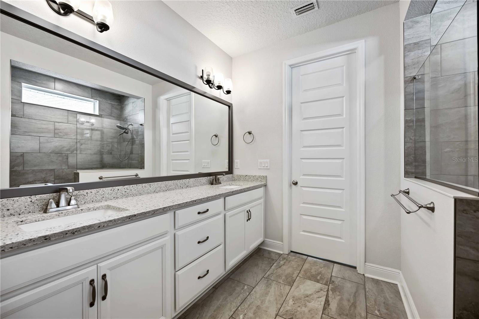 Image 29 of 65 For 3926 Sunshine Pine Avenue