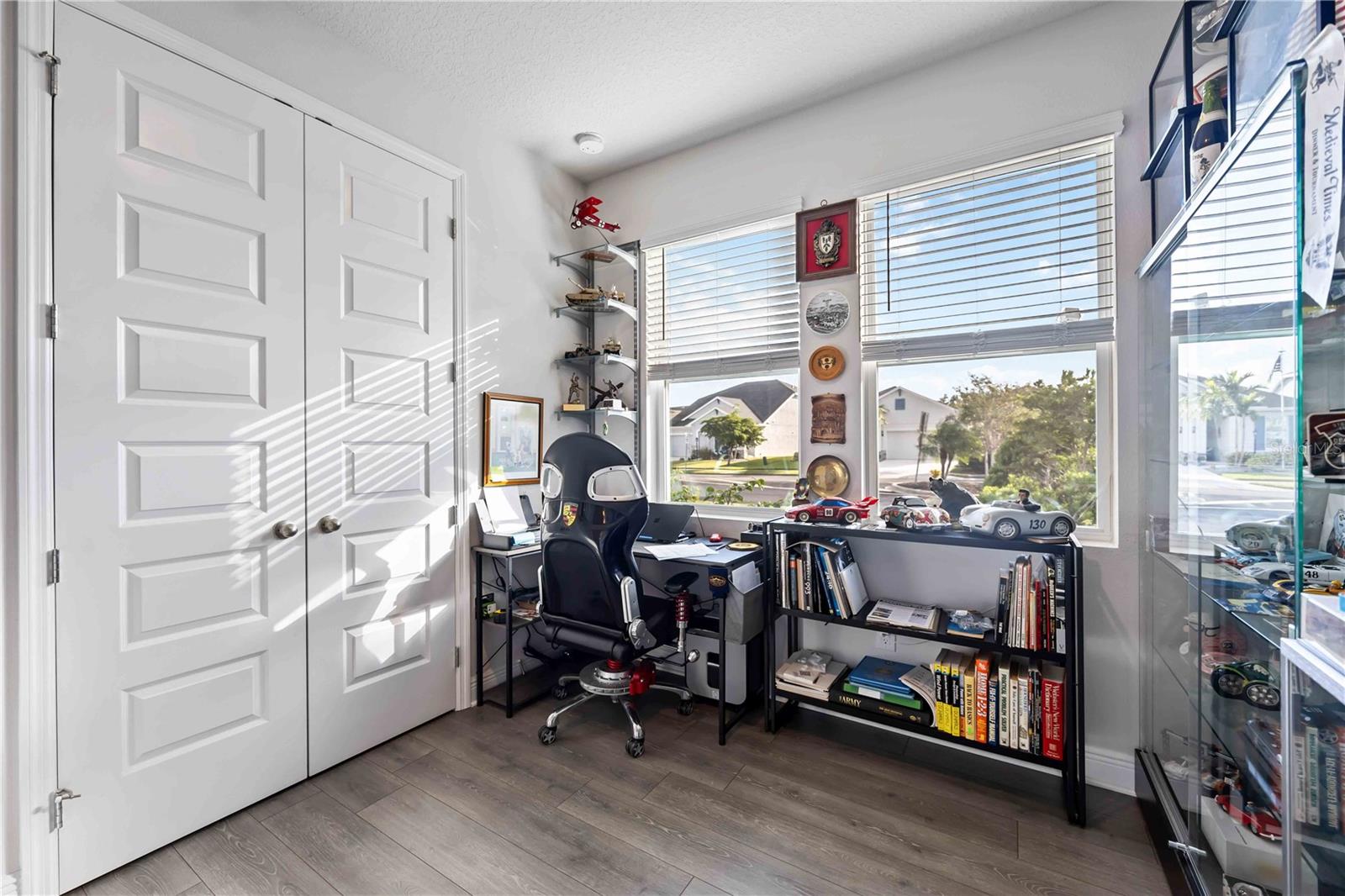 Image 32 of 65 For 3926 Sunshine Pine Avenue