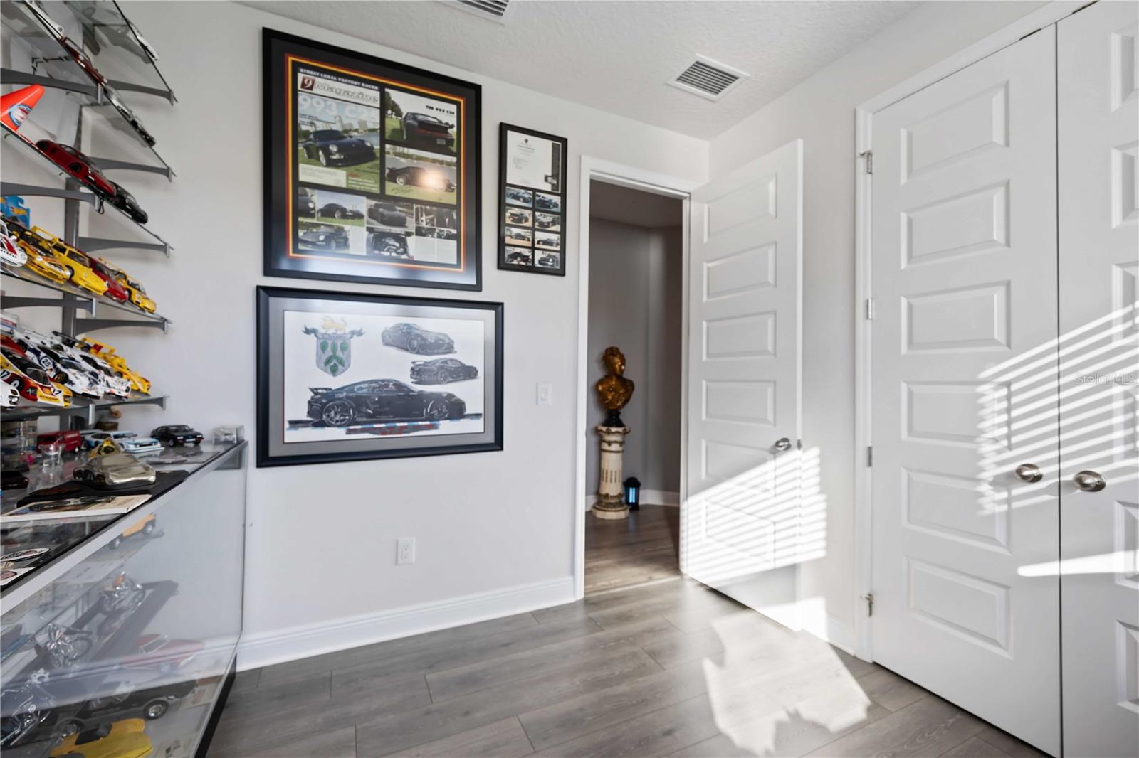 Image 33 of 65 For 3926 Sunshine Pine Avenue