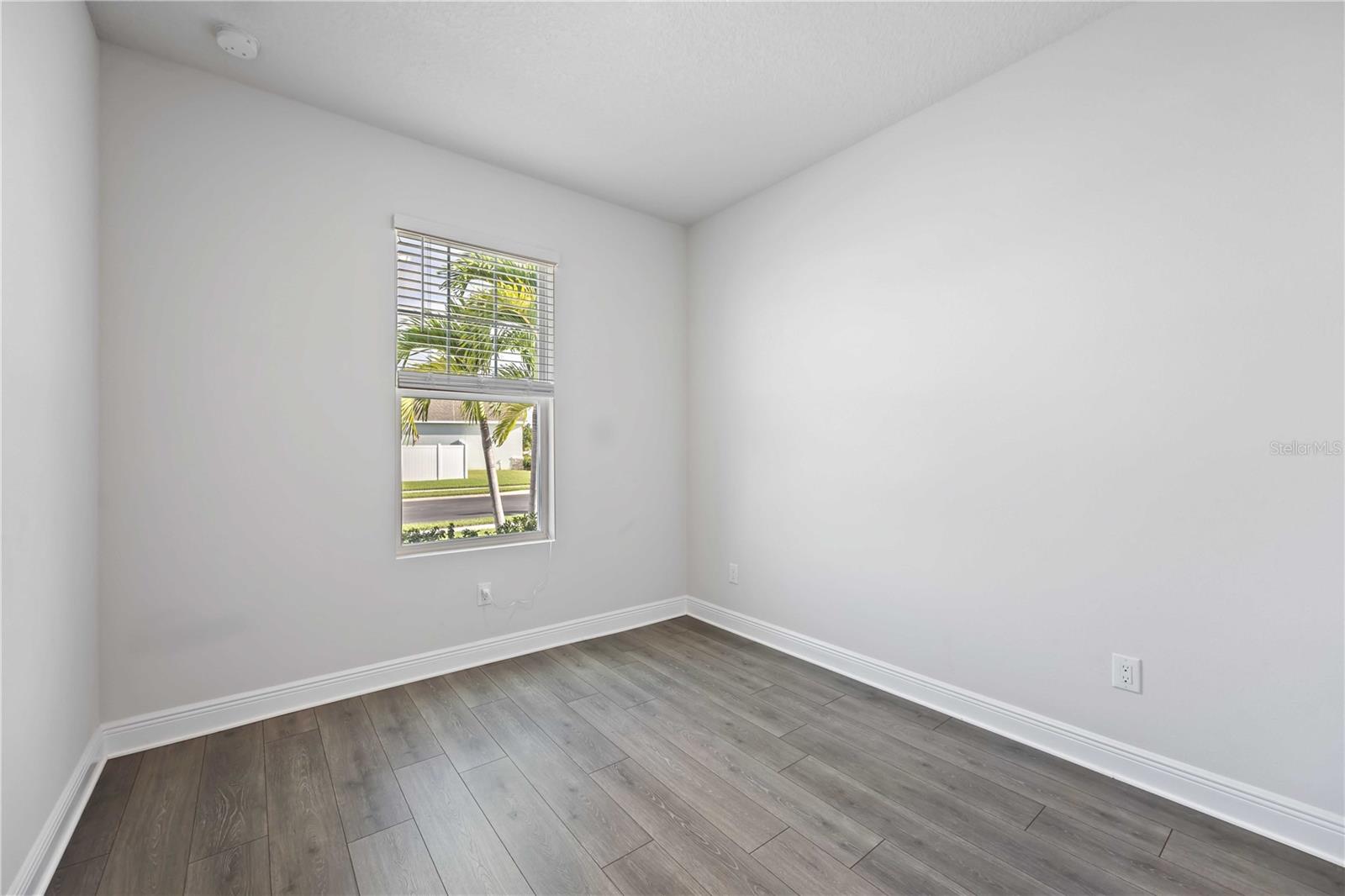 Image 34 of 65 For 3926 Sunshine Pine Avenue