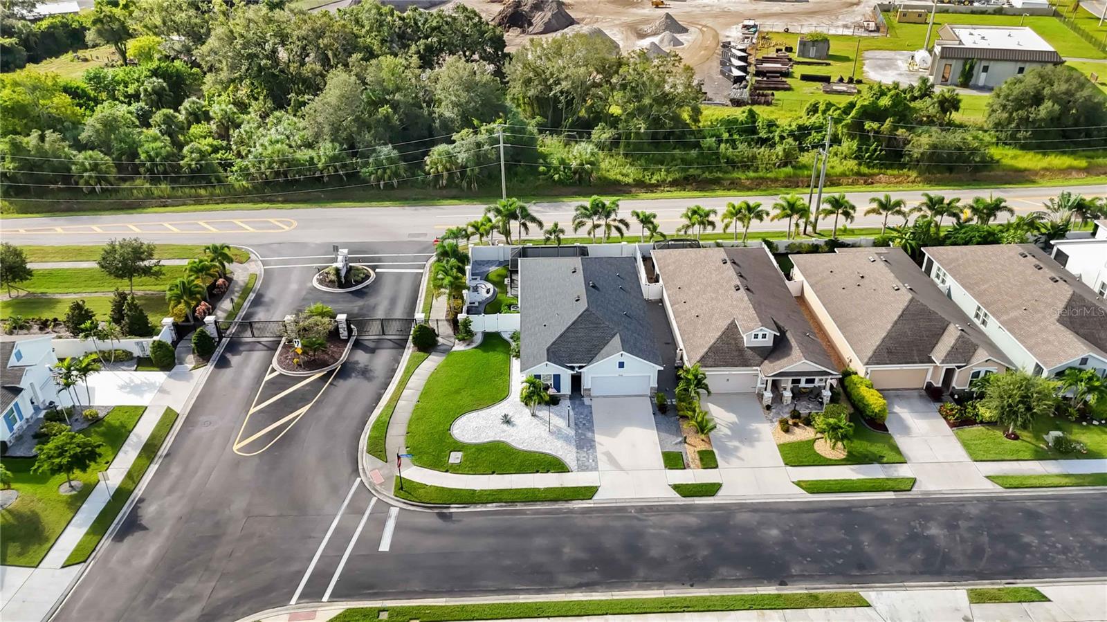 Image 59 of 65 For 3926 Sunshine Pine Avenue