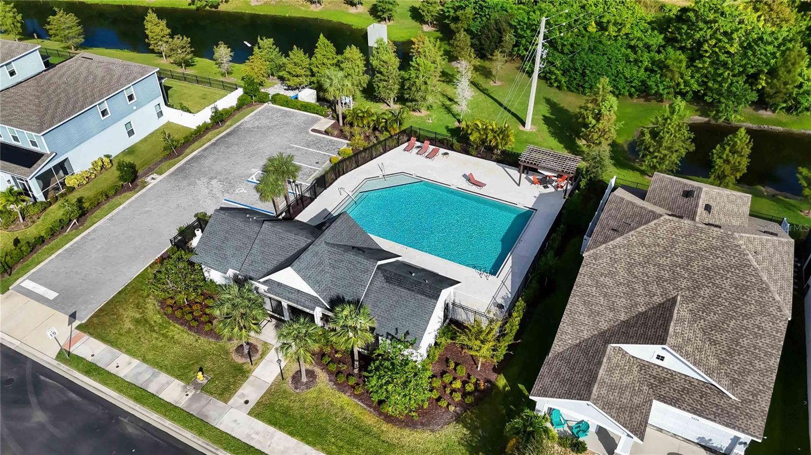 Image 61 of 65 For 3926 Sunshine Pine Avenue