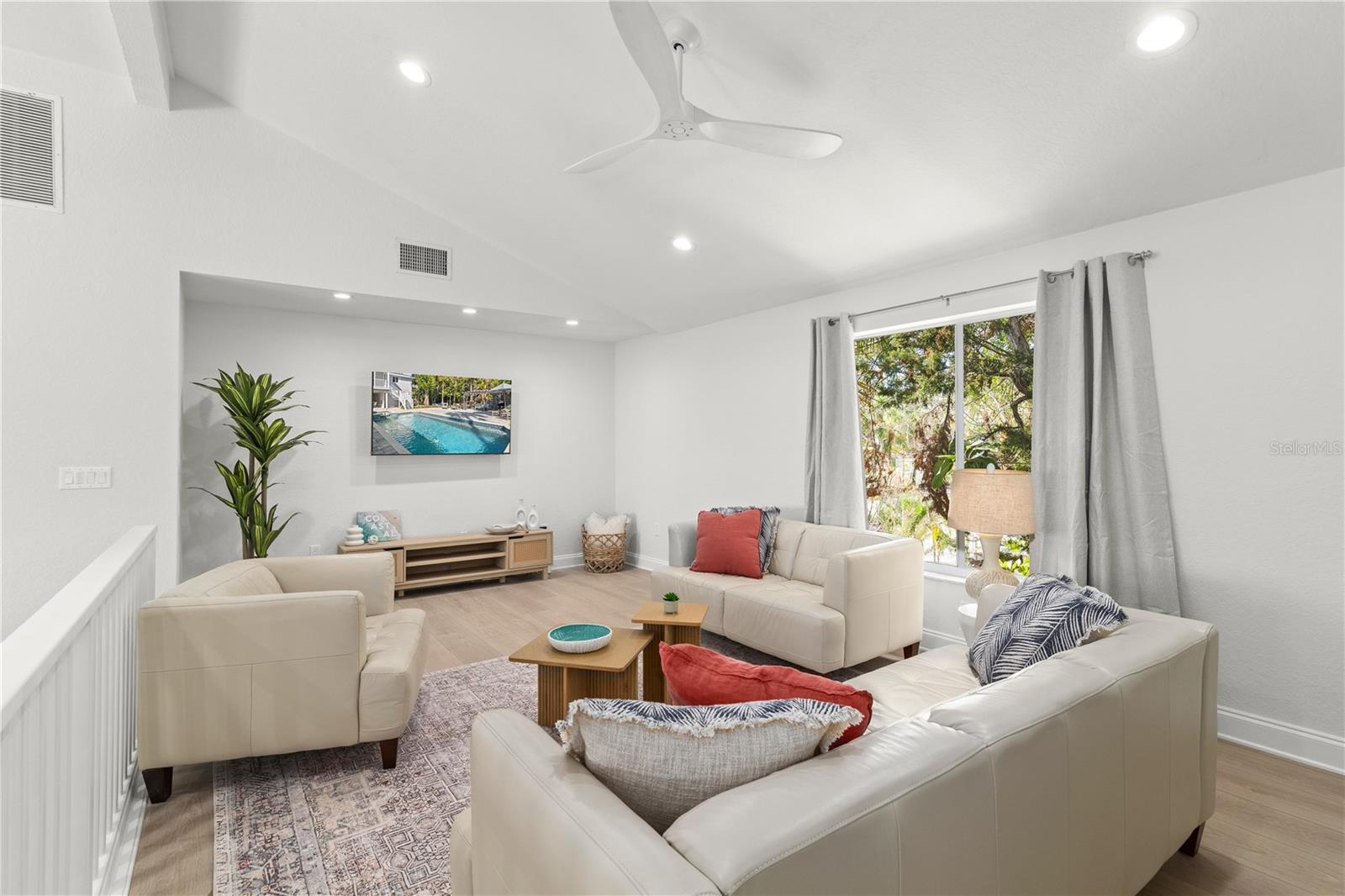 Image 10 of 63 For 185 Faubel Street