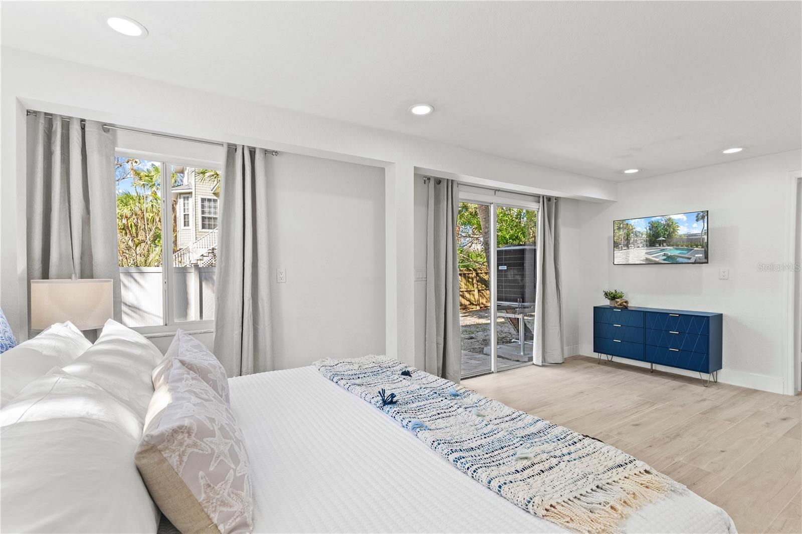 Image 40 of 63 For 185 Faubel Street