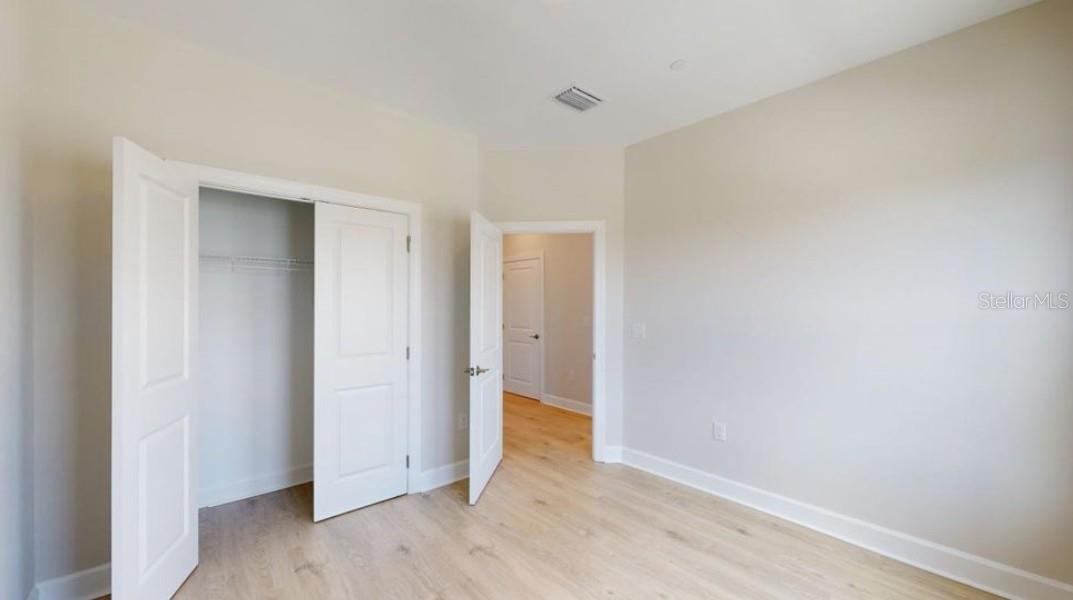 Image 22 of 27 For 1624 Compass Pointe Court 201