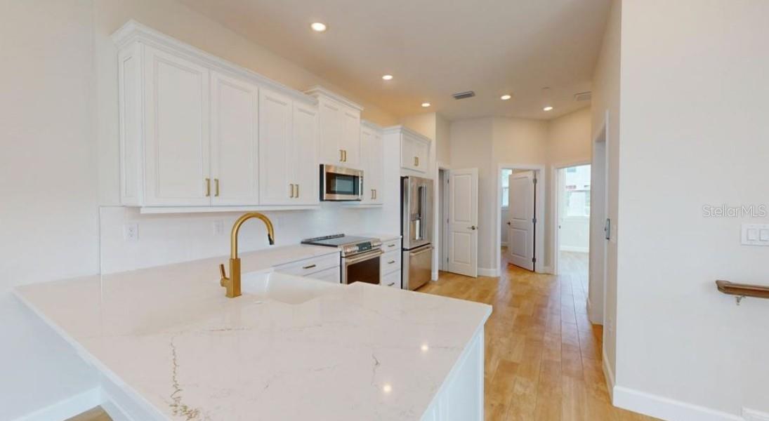 Image 5 of 27 For 1624 Compass Pointe Court 201