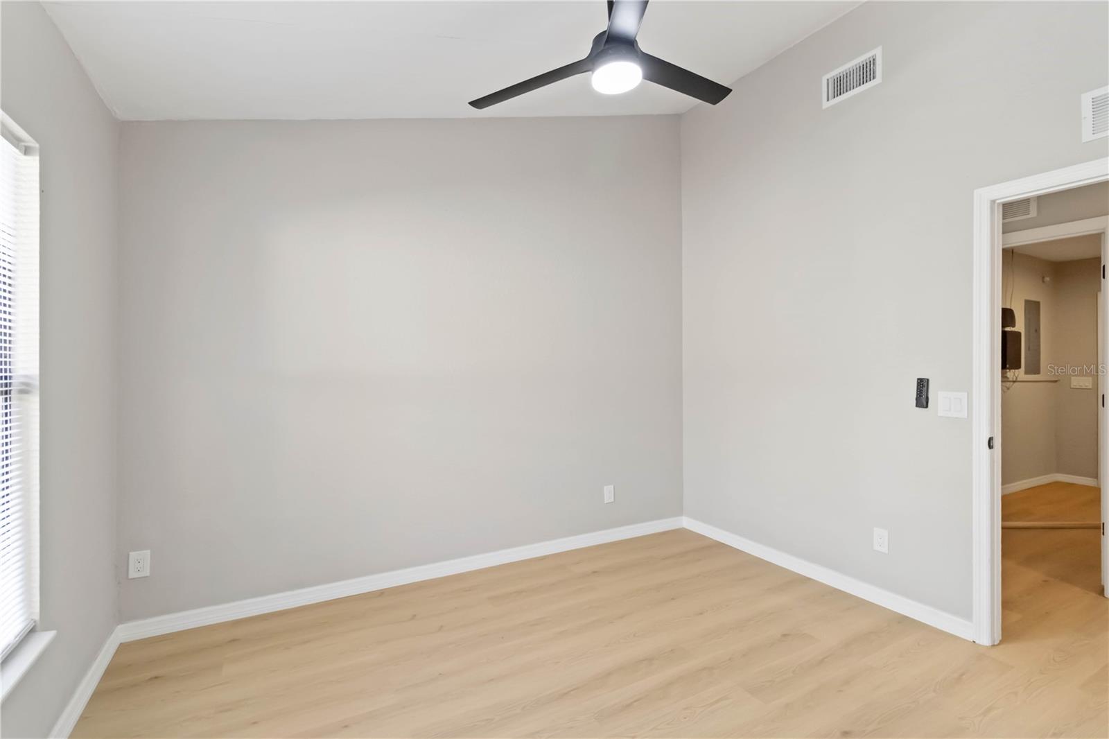 Image 17 of 34 For 1368 21st Street