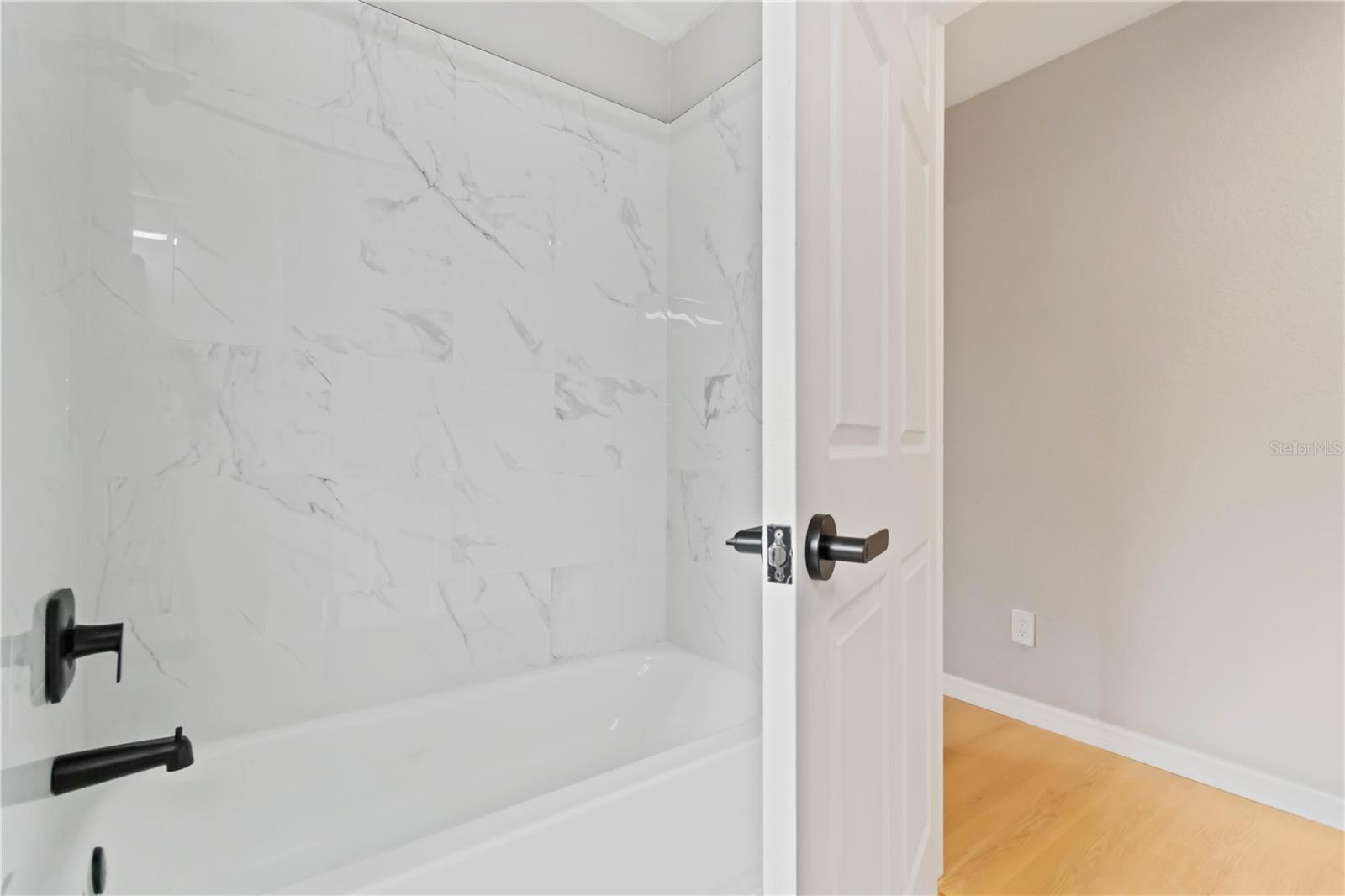 Image 19 of 34 For 1368 21st Street