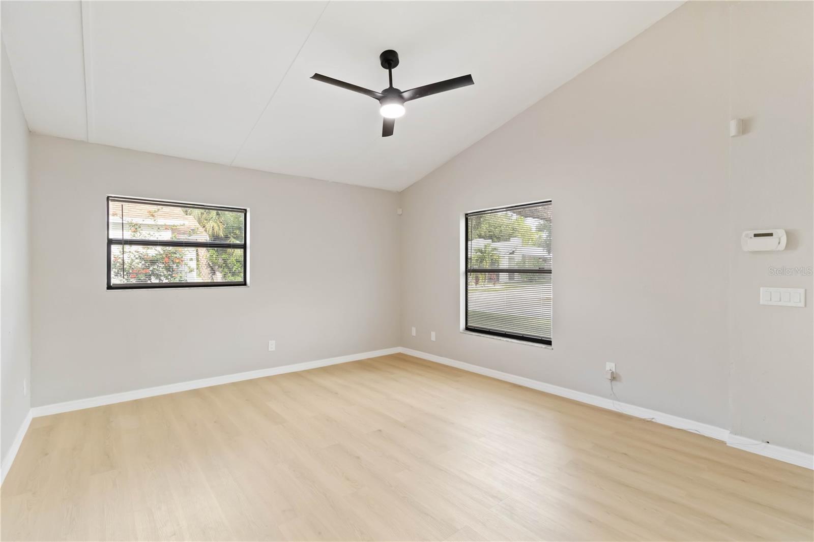 Image 7 of 34 For 1368 21st Street