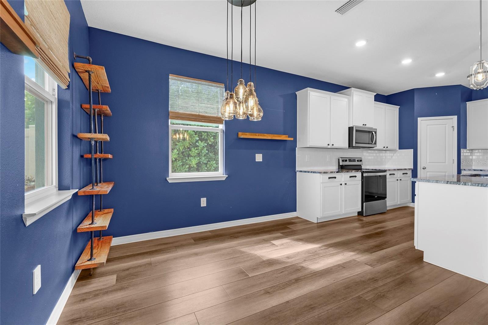 Image 13 of 54 For 12600 Night View Drive