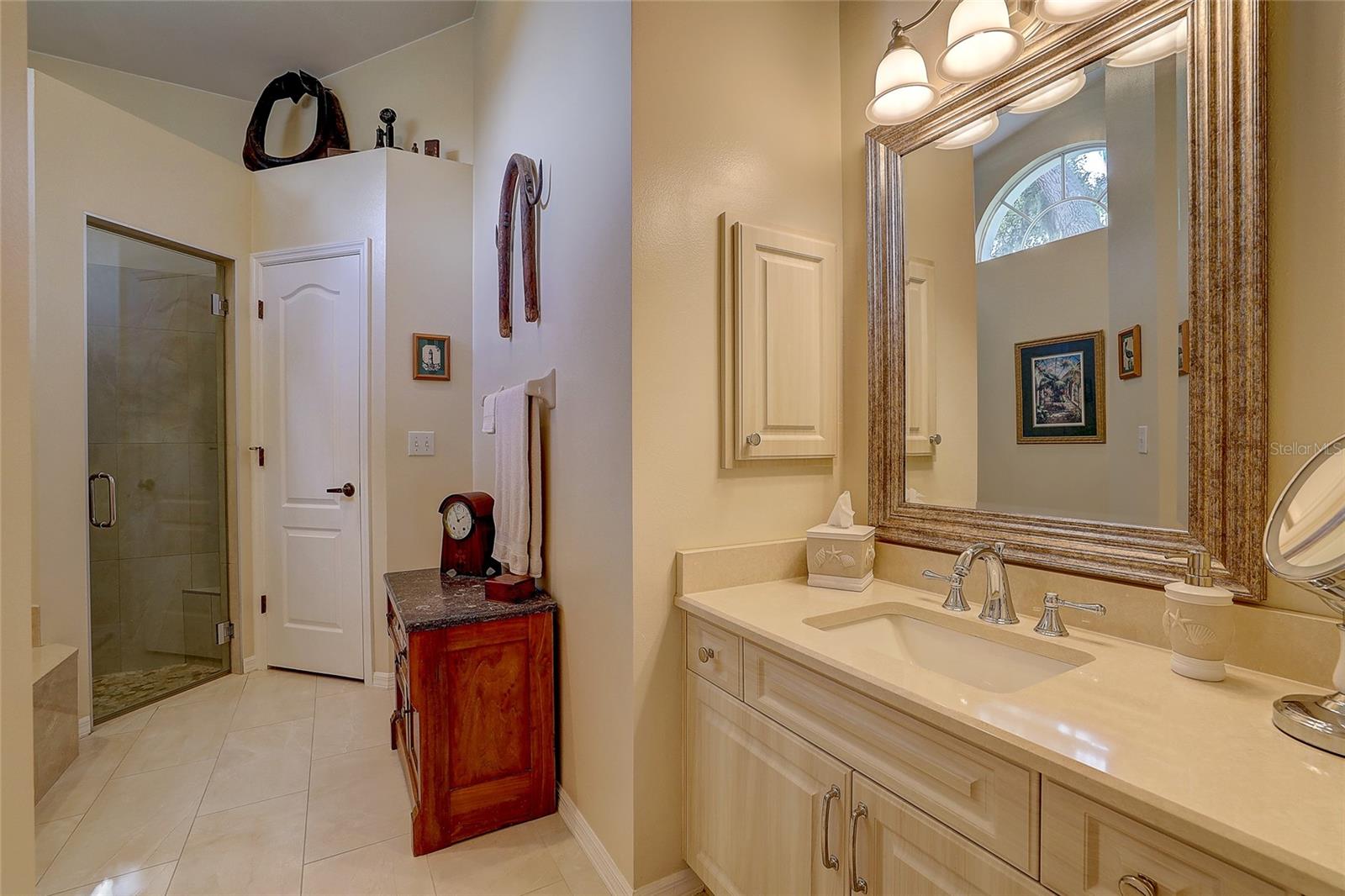 Image 13 of 30 For 4443 Del Sol Boulevard S
