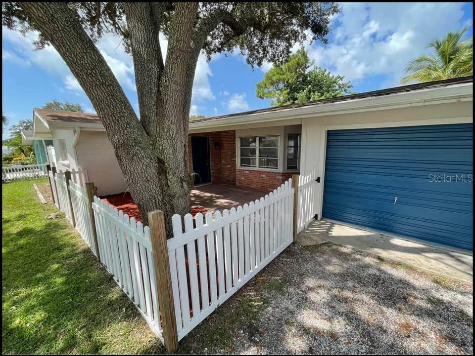 Image 2 of 9 For 5638 Nutmeg Avenue