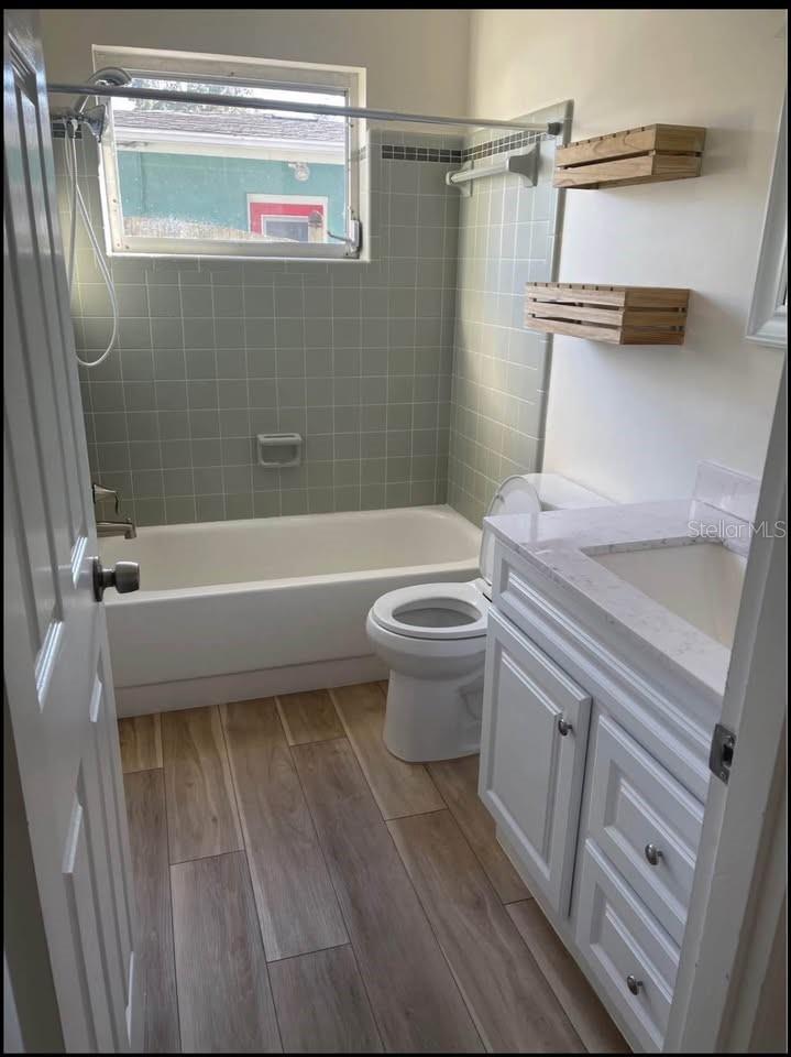 Image 6 of 9 For 5638 Nutmeg Avenue