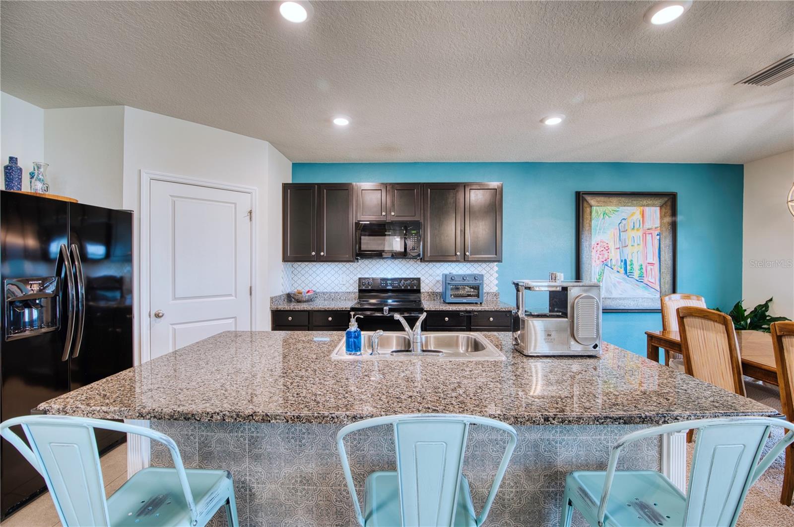 Image 11 of 56 For 16705 Southern Oaks Trail