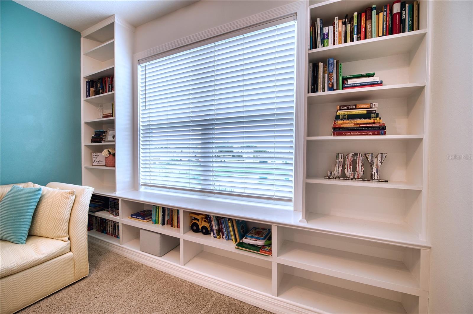 Image 25 of 56 For 16705 Southern Oaks Trail