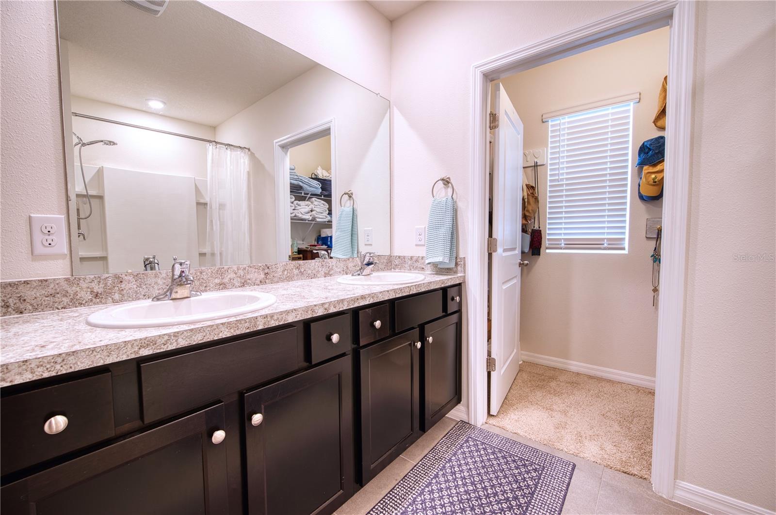 Image 30 of 56 For 16705 Southern Oaks Trail