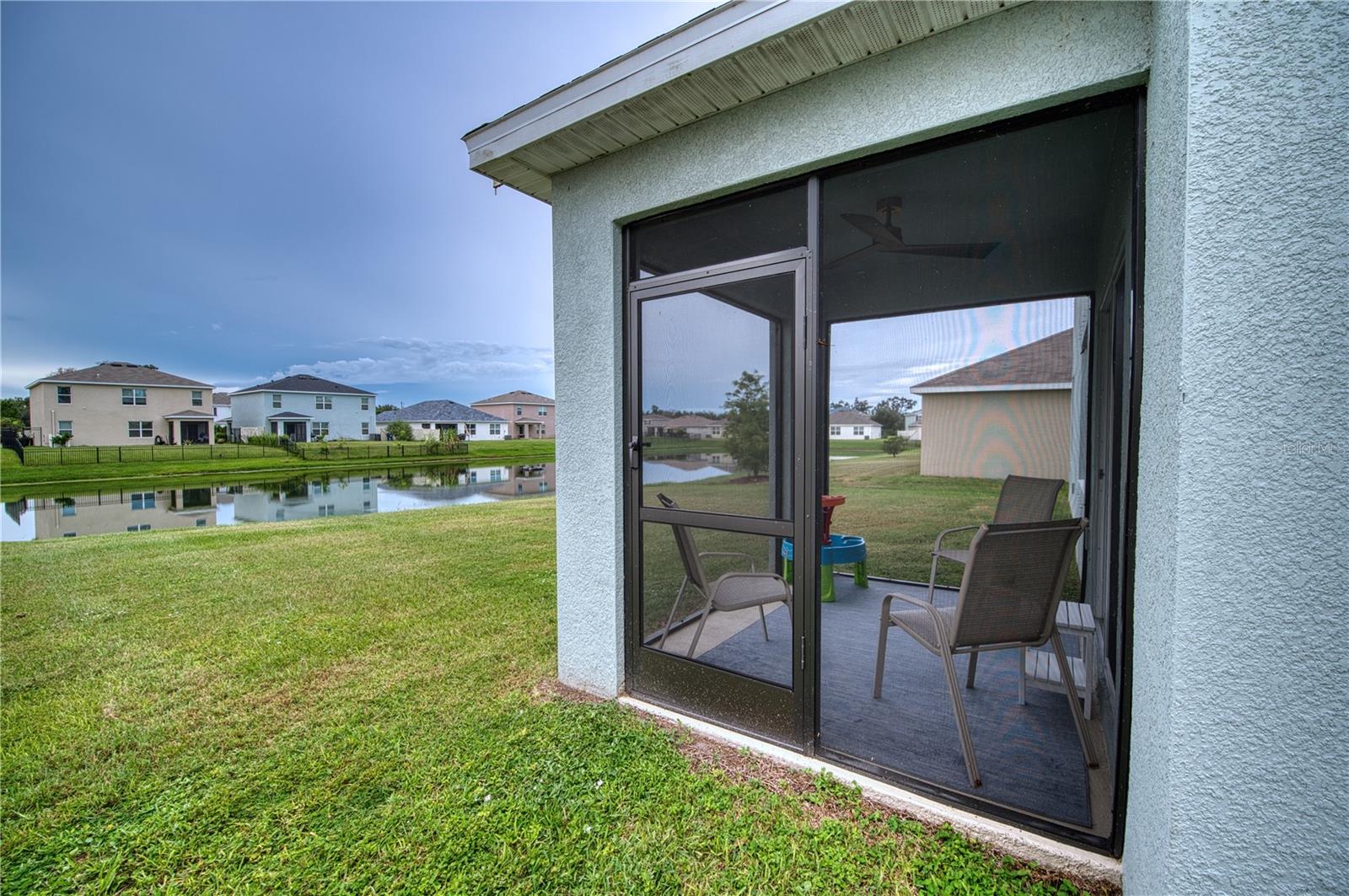 Image 43 of 56 For 16705 Southern Oaks Trail