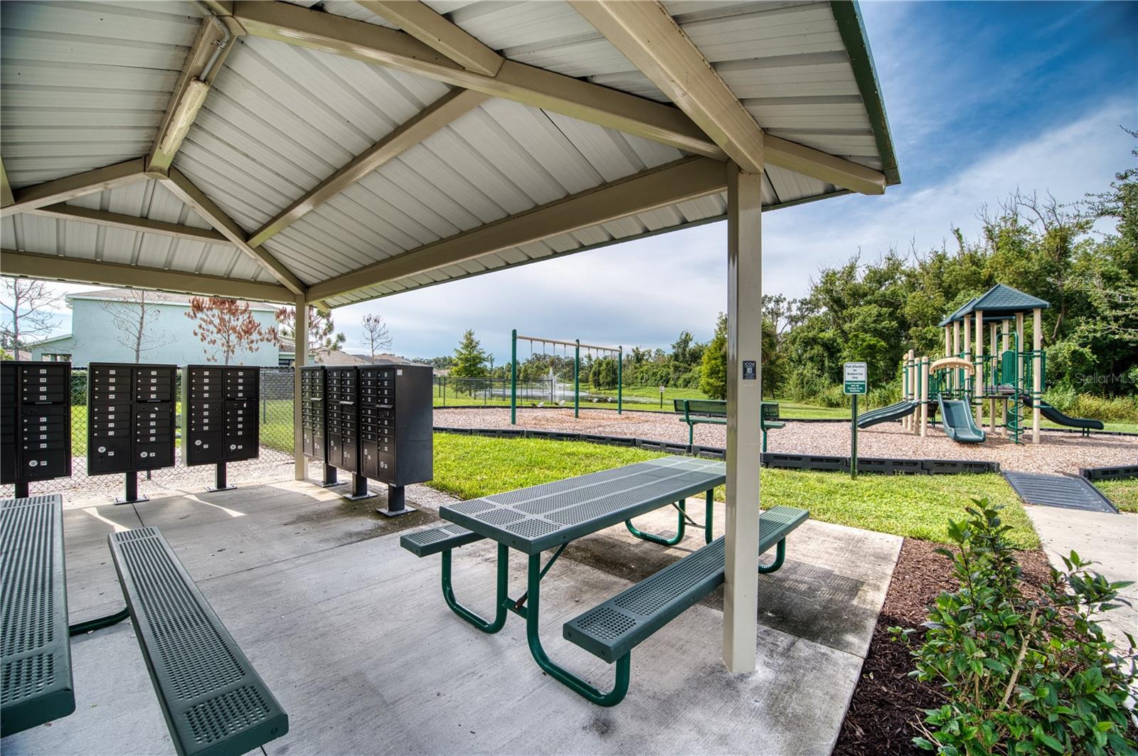 Image 53 of 56 For 16705 Southern Oaks Trail