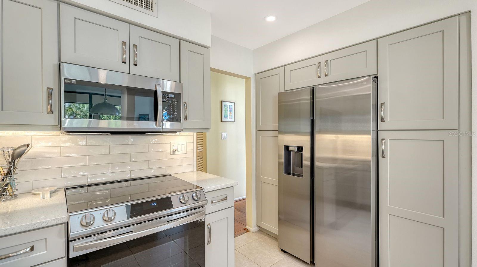 Image 23 of 80 For 1922 Harbourside Drive 1104