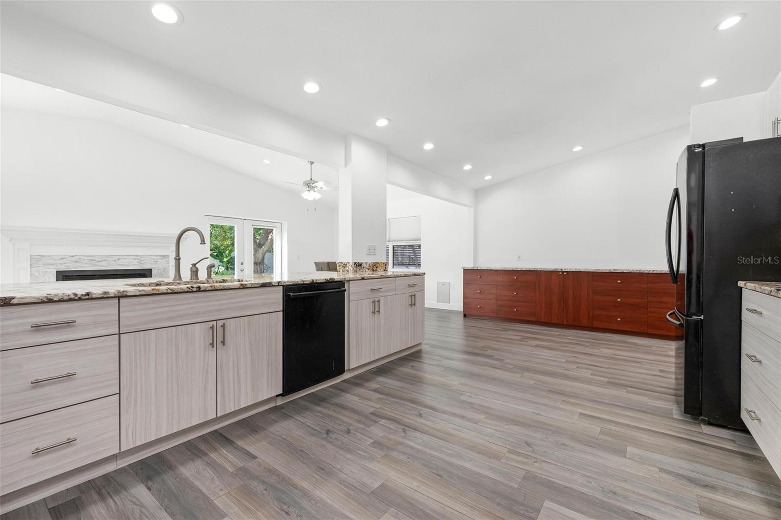 Image 8 of 24 For 6315 4th Avenue Nw